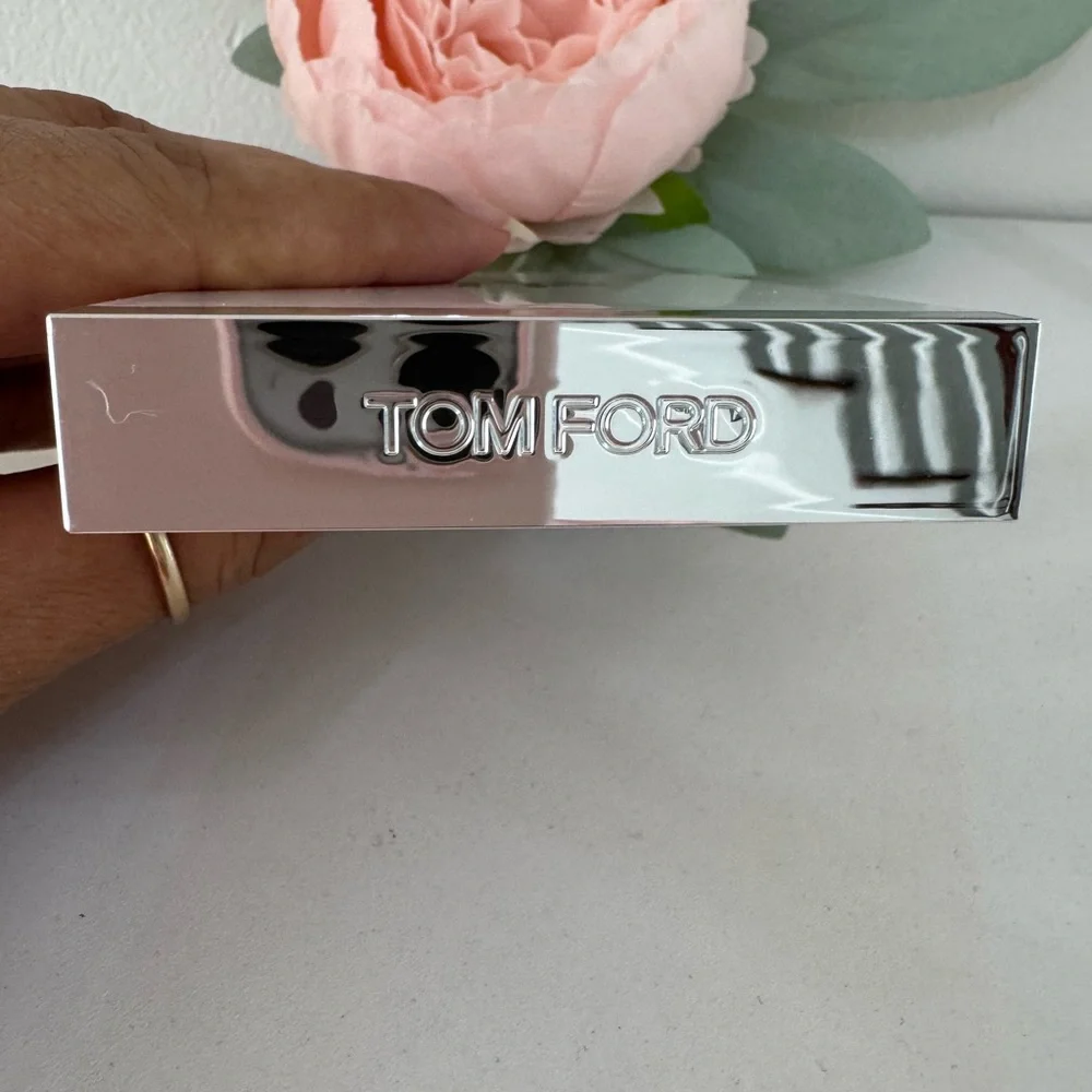 Tom Ford Eyeshadow Quad - COLOR 01 NAKED PINK